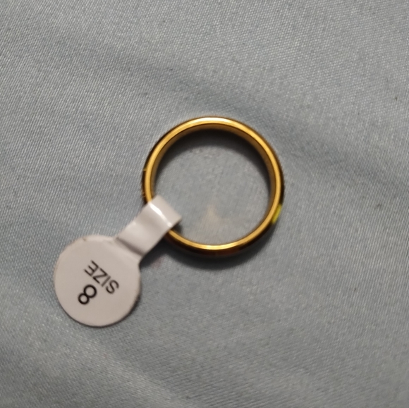 "Forever Love" 18k Gold Ring - Picture 3 of 3